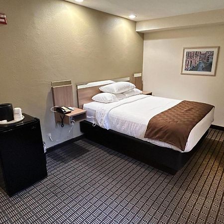 Travelodge By Wyndham Arlington/Dallas Area Exterior foto